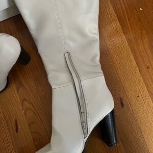 Elegant White Knee-High Women's Boots